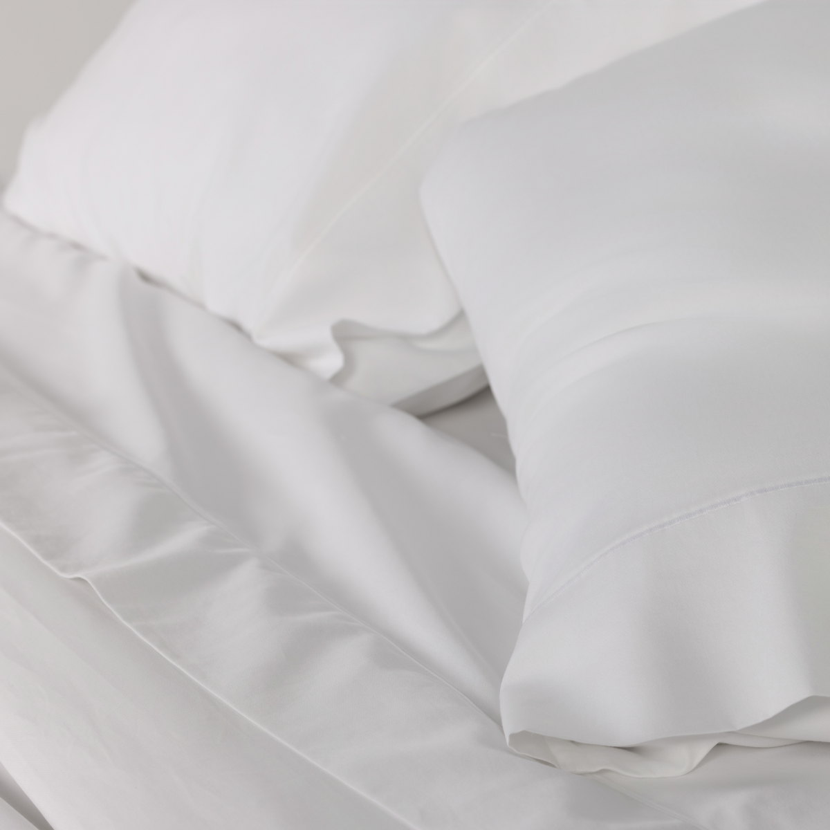 White Luxe SUPIMA® Sateen Bedsheet Set